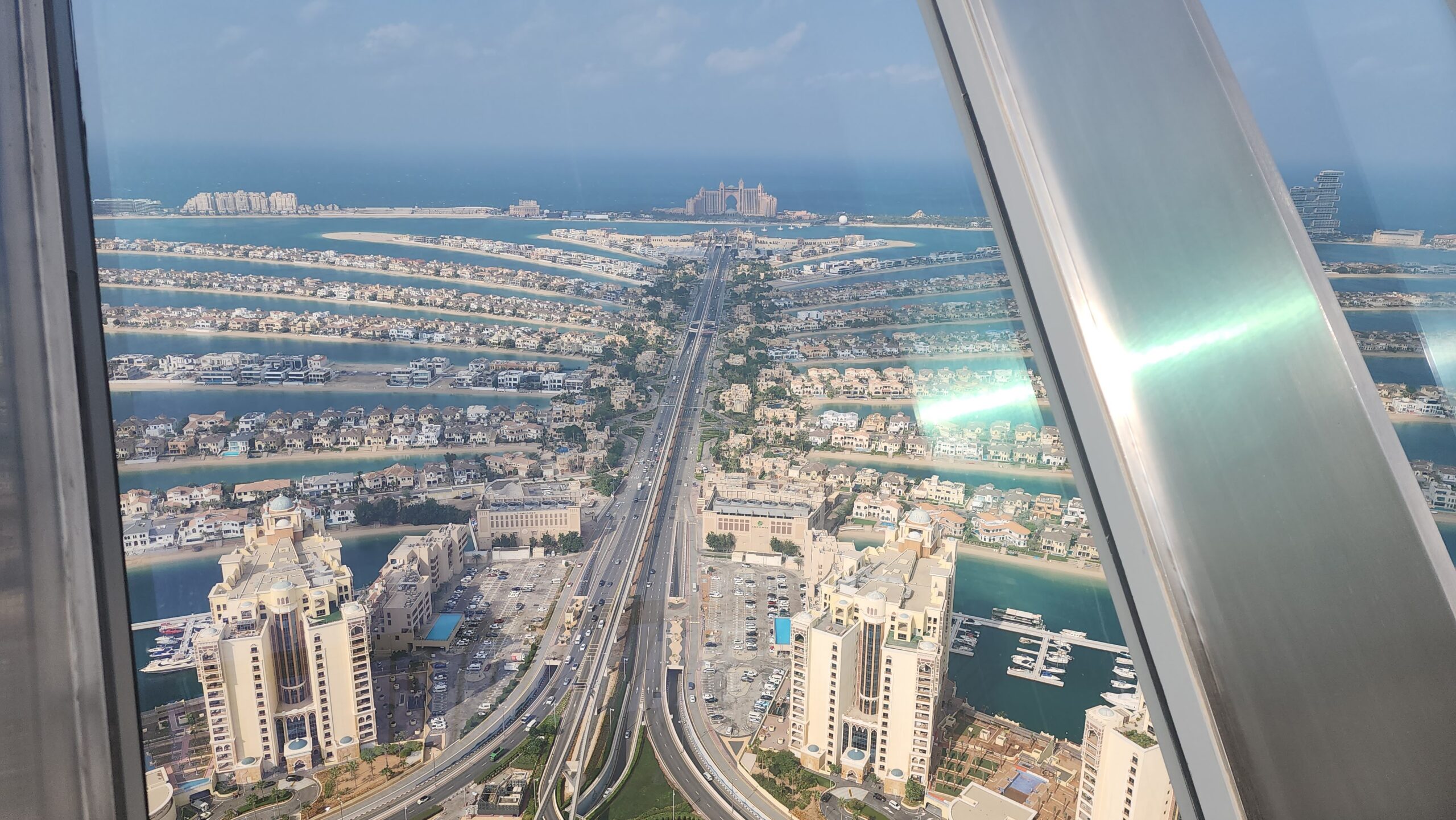 כרטיס סים לדובאי - Palm Jumeirah